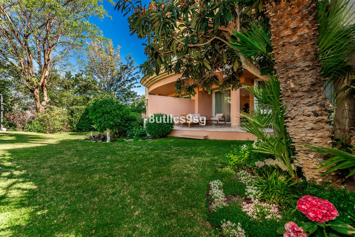 3-bedroom apartment for sale in Nueva Andalucía