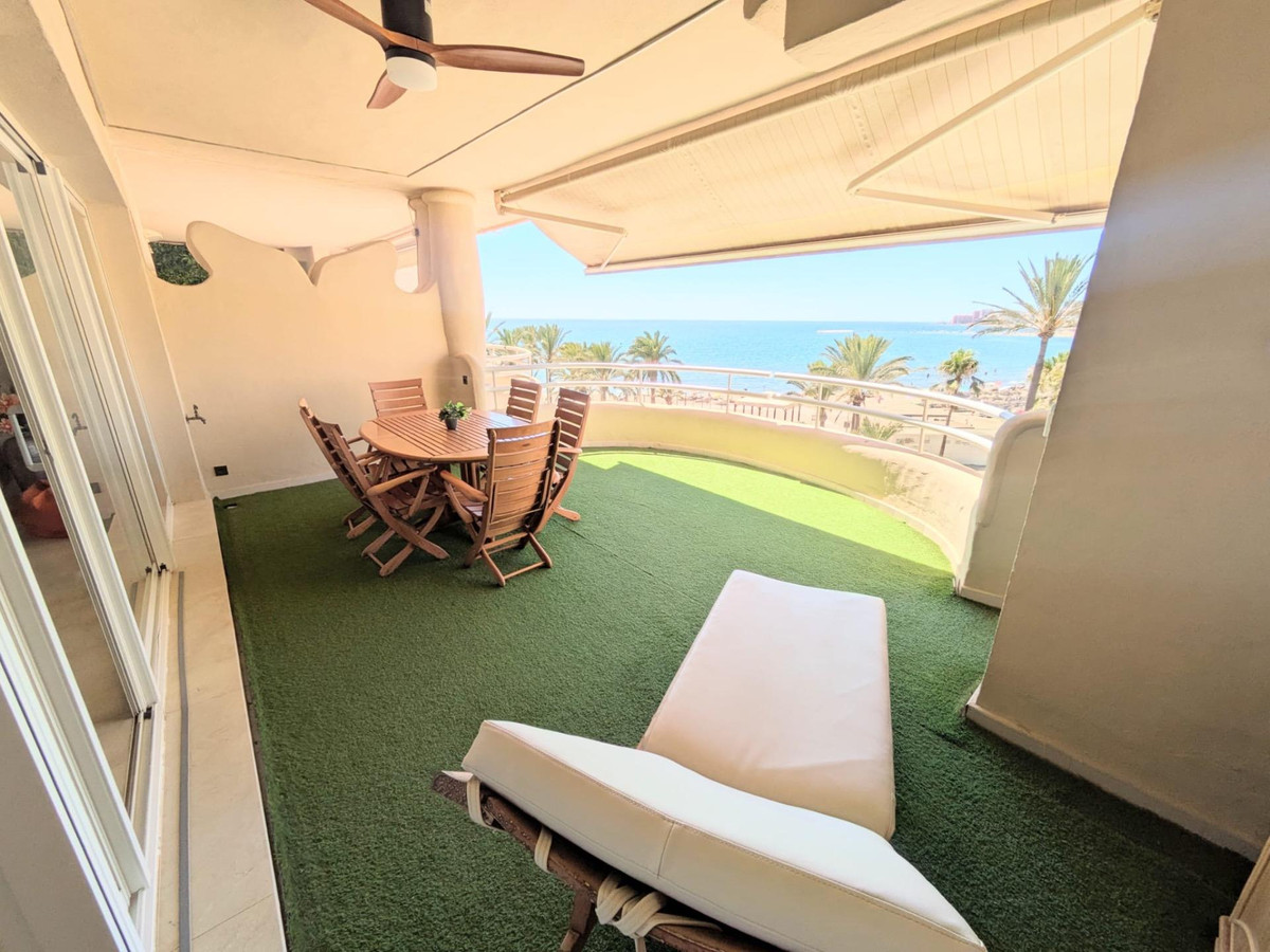 3-bedroom apartment for sale in central Benalmadena