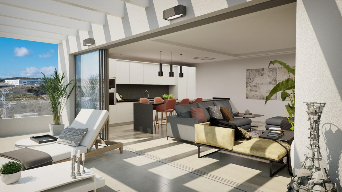 3-bedroom apartment for sale in central Estepona