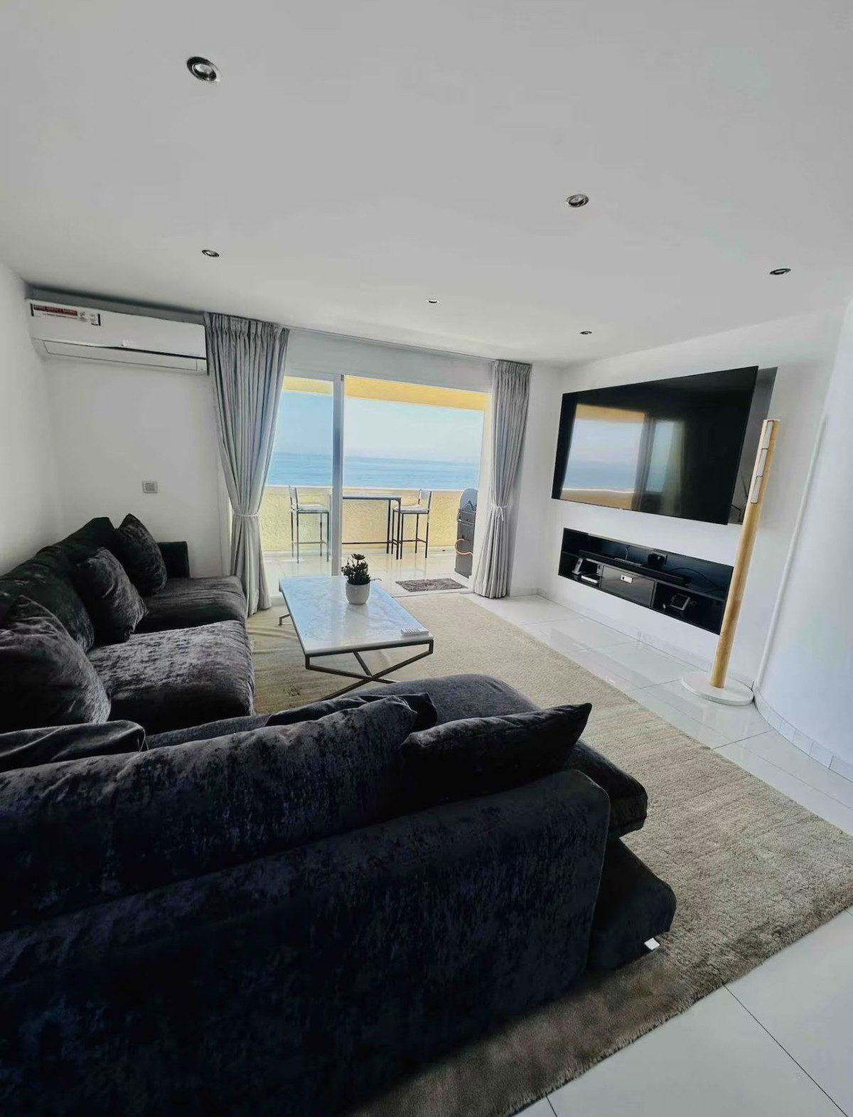 2-bedroom apartment for sale in central Marbella