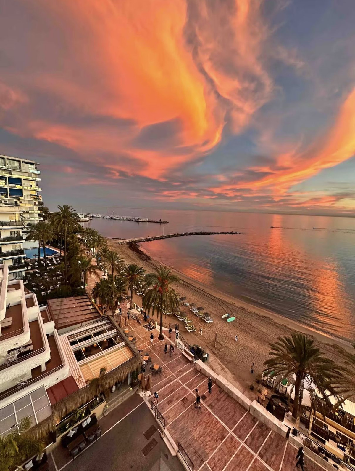 2-bedroom apartment for sale in central Marbella