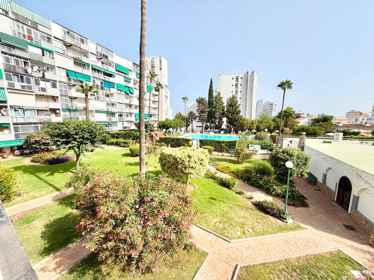 2-bedroom apartment for sale in central Benalmadena
