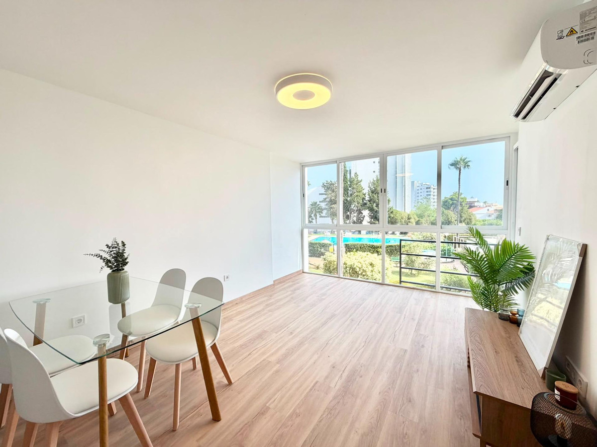 2-bedroom apartment for sale in central Benalmadena