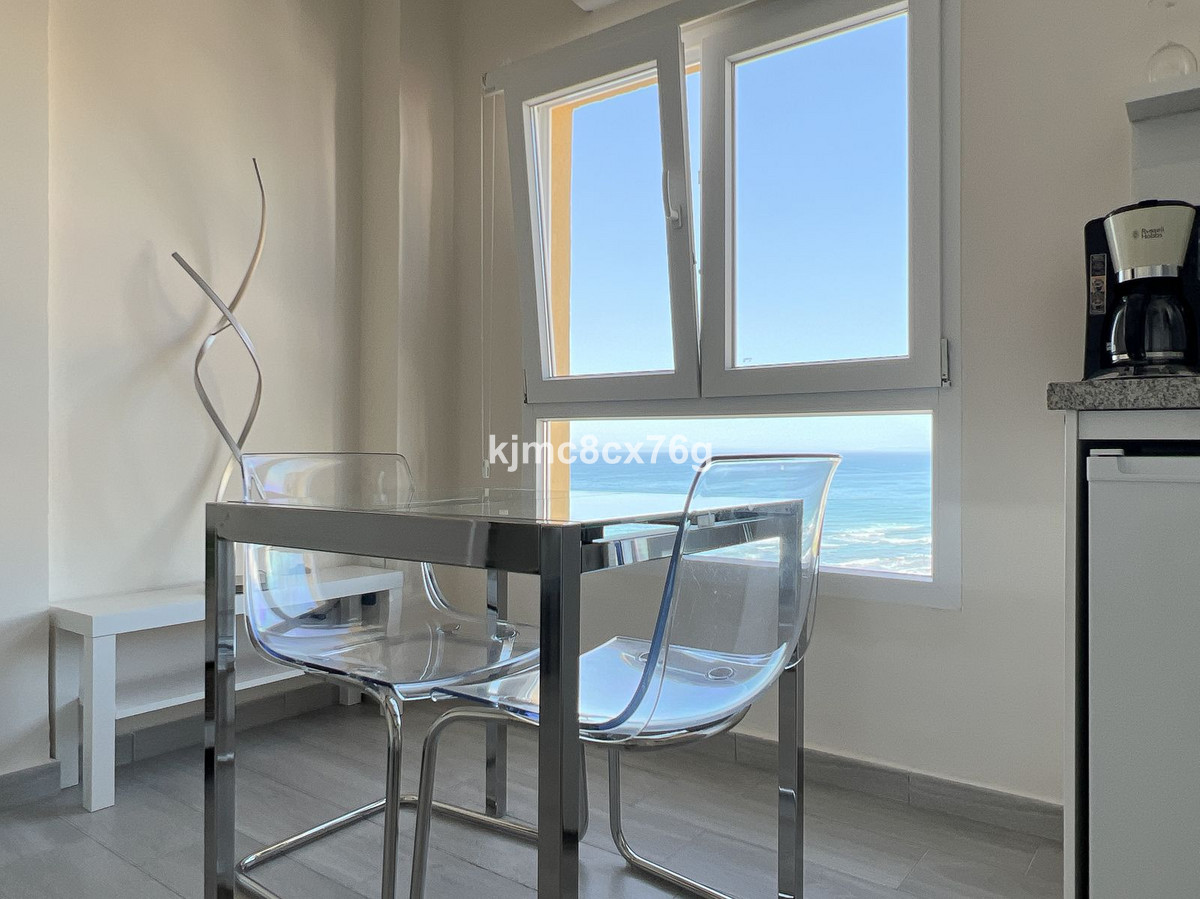 Studio apartment for sale in Calahonda