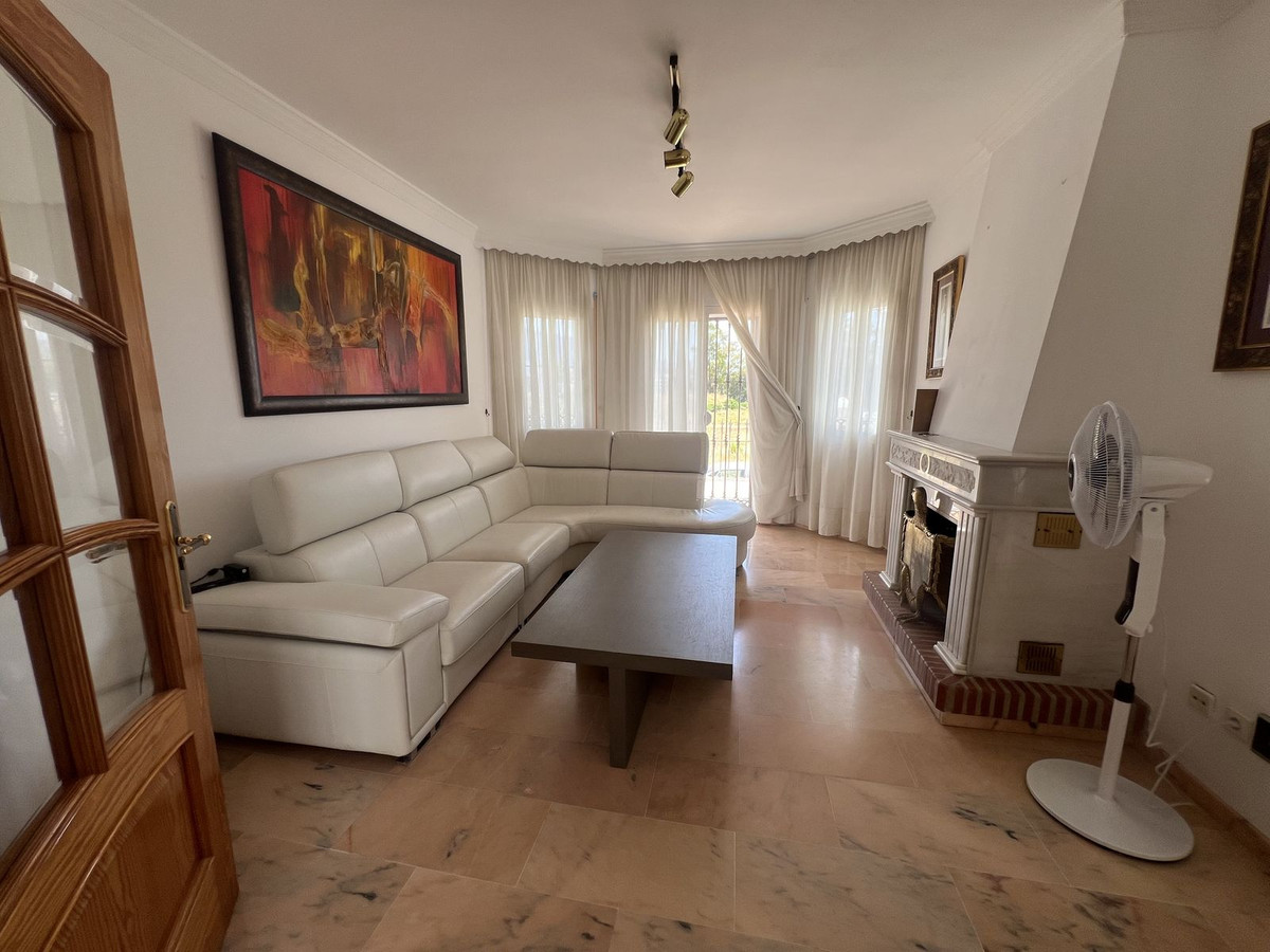 5-bedroom villa for sale in San Pedro de Alcántara