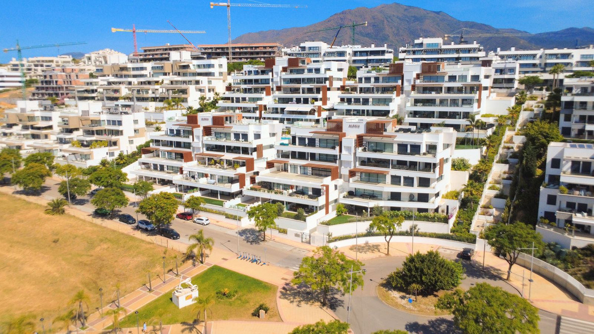 2-bedroom apartment for sale in central Estepona