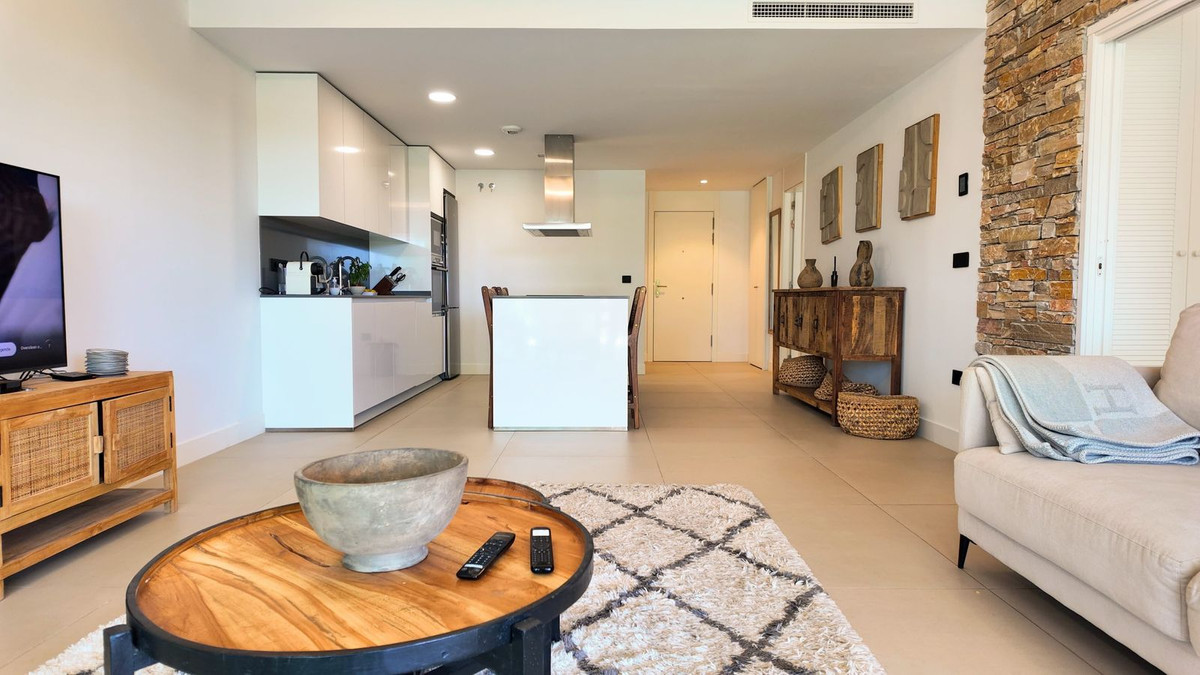 2-bedroom apartment for sale in central Estepona