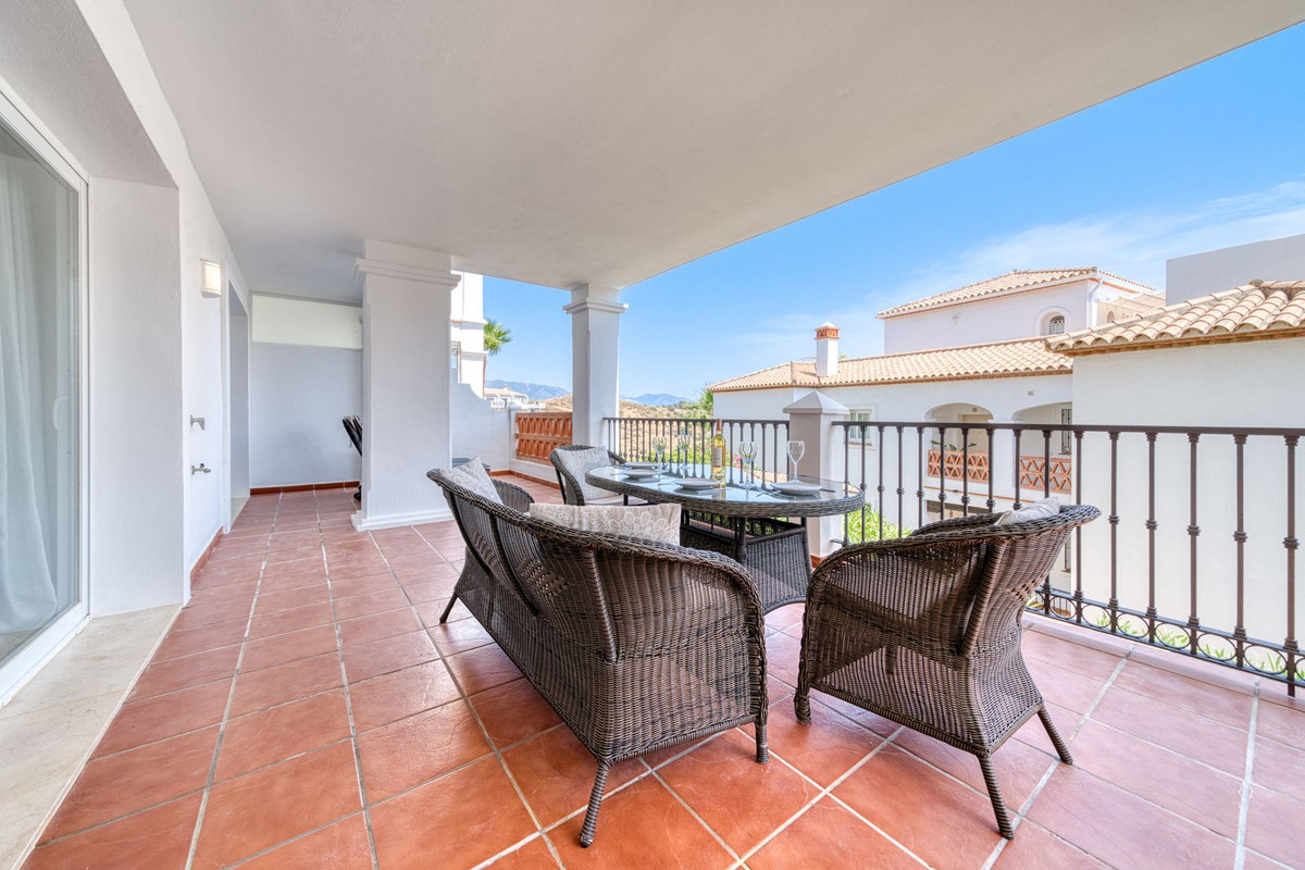 2-bedroom apartment for sale in Calahonda