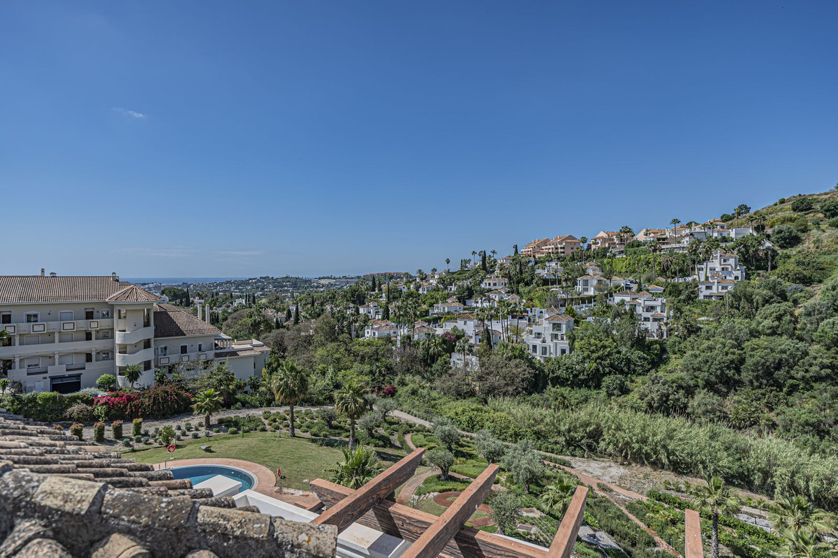 2-bedroom apartment for sale in Nueva Andalucía