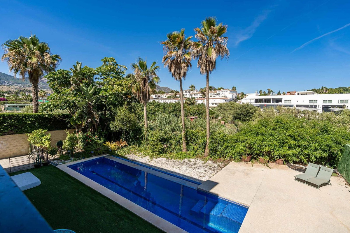5-bedroom villa for sale in Mijas Costa