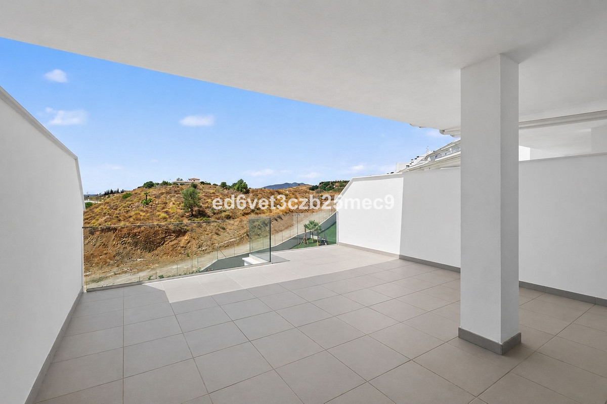 2-bedroom apartment for sale in central Fuengirola