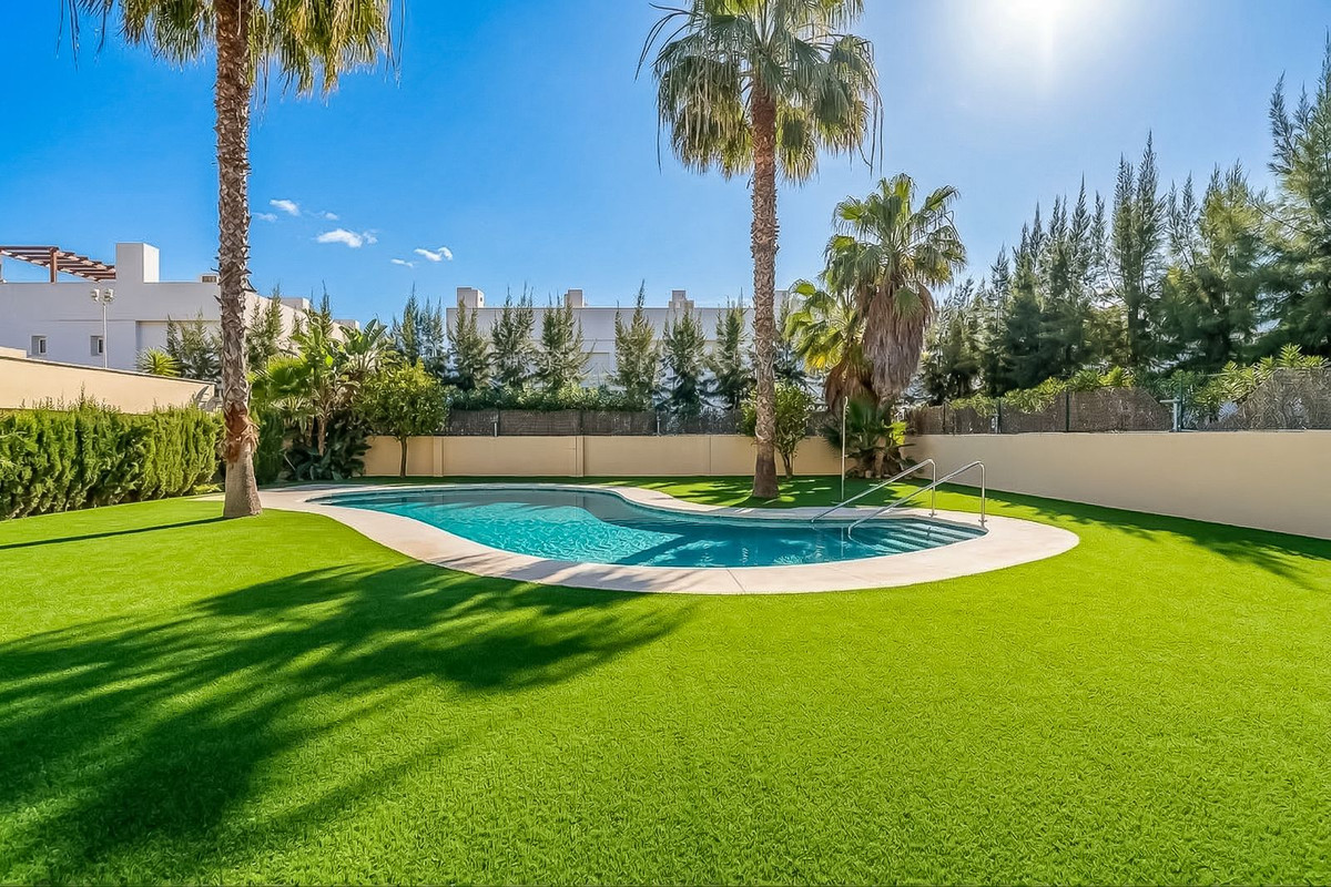 4-bedroom property for sale in Calahonda
