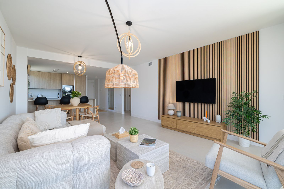 3-bedroom apartment for sale in central Fuengirola