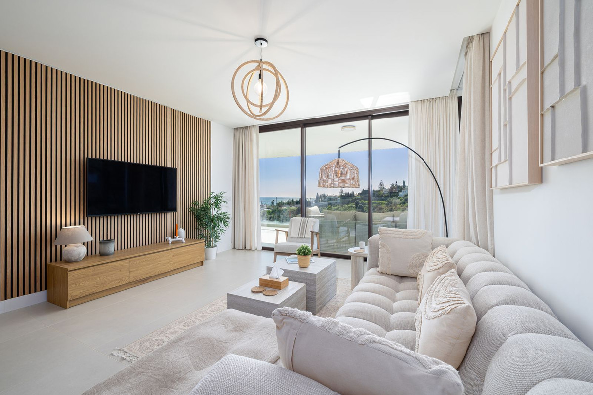 3-bedroom apartment for sale in central Fuengirola