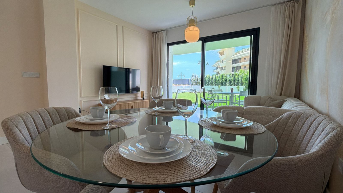 2-bedroom apartment for sale in central Fuengirola