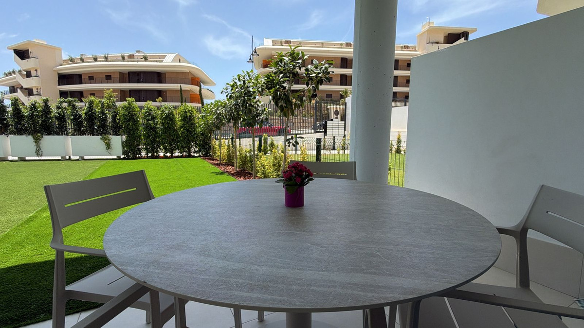 2-bedroom apartment for sale in central Fuengirola
