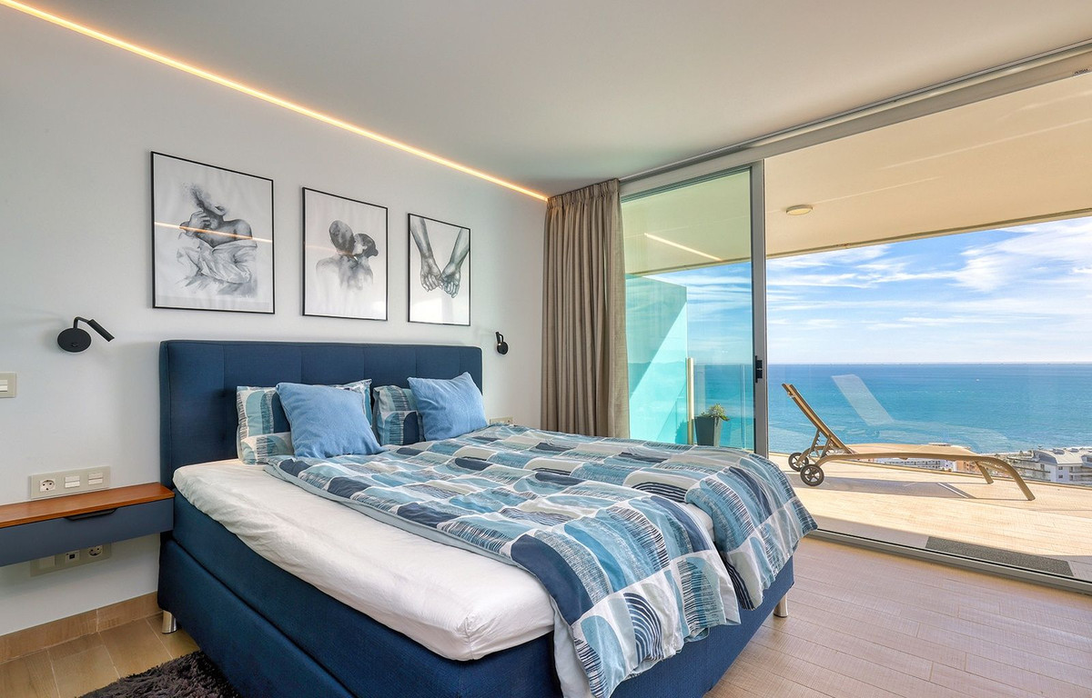 2-bedroom apartment for sale in central Fuengirola