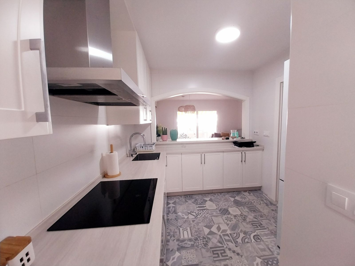3-bedroom apartment for sale in Calahonda
