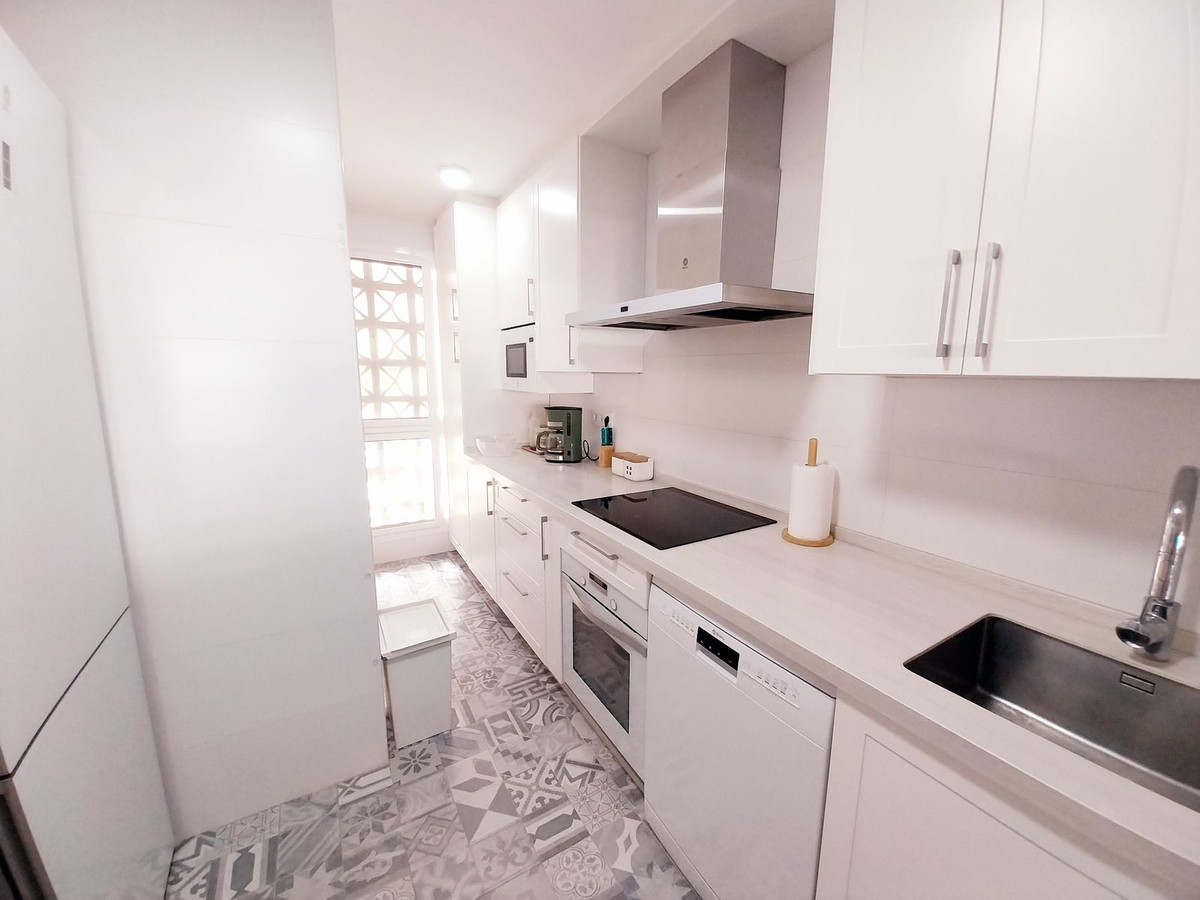 3-bedroom apartment for sale in Calahonda