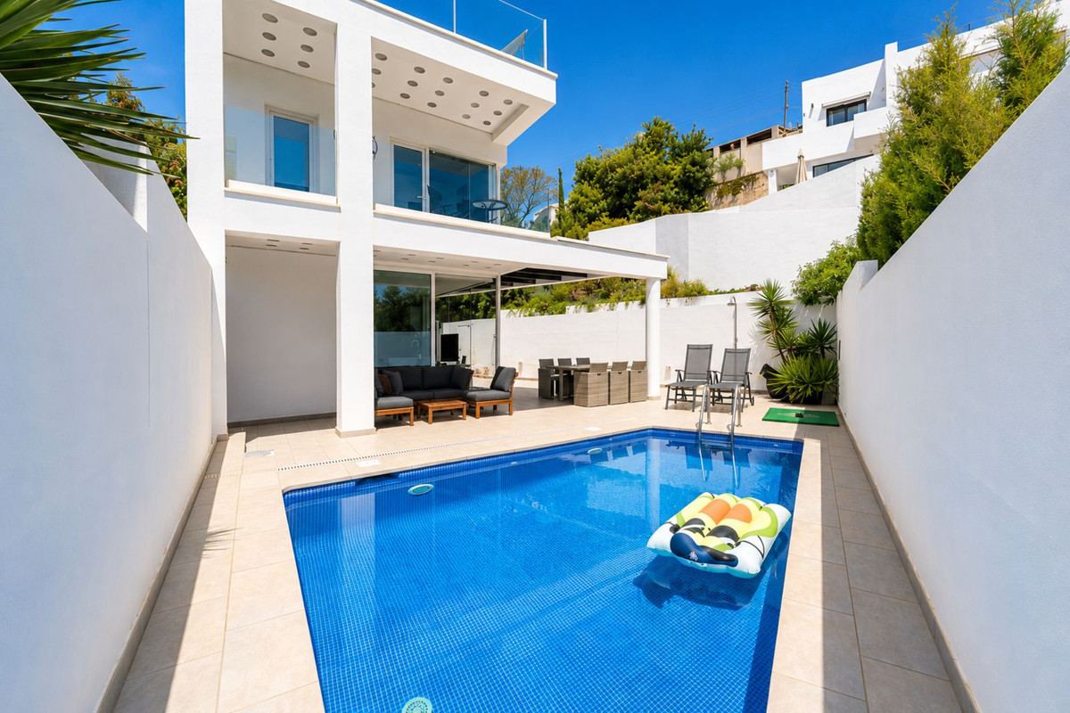 2-bedroom villa for sale in Torreblanca