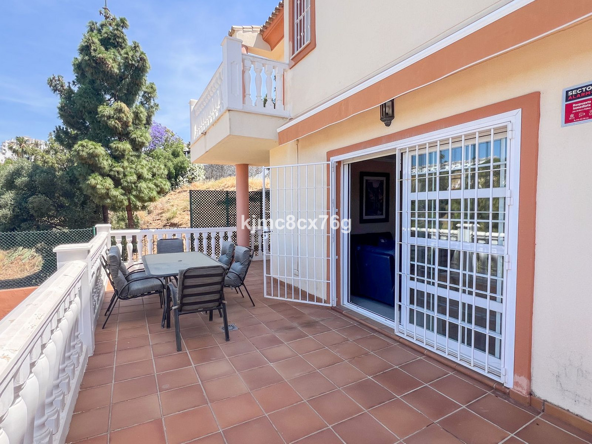 5-bedroom villa for sale in Calahonda