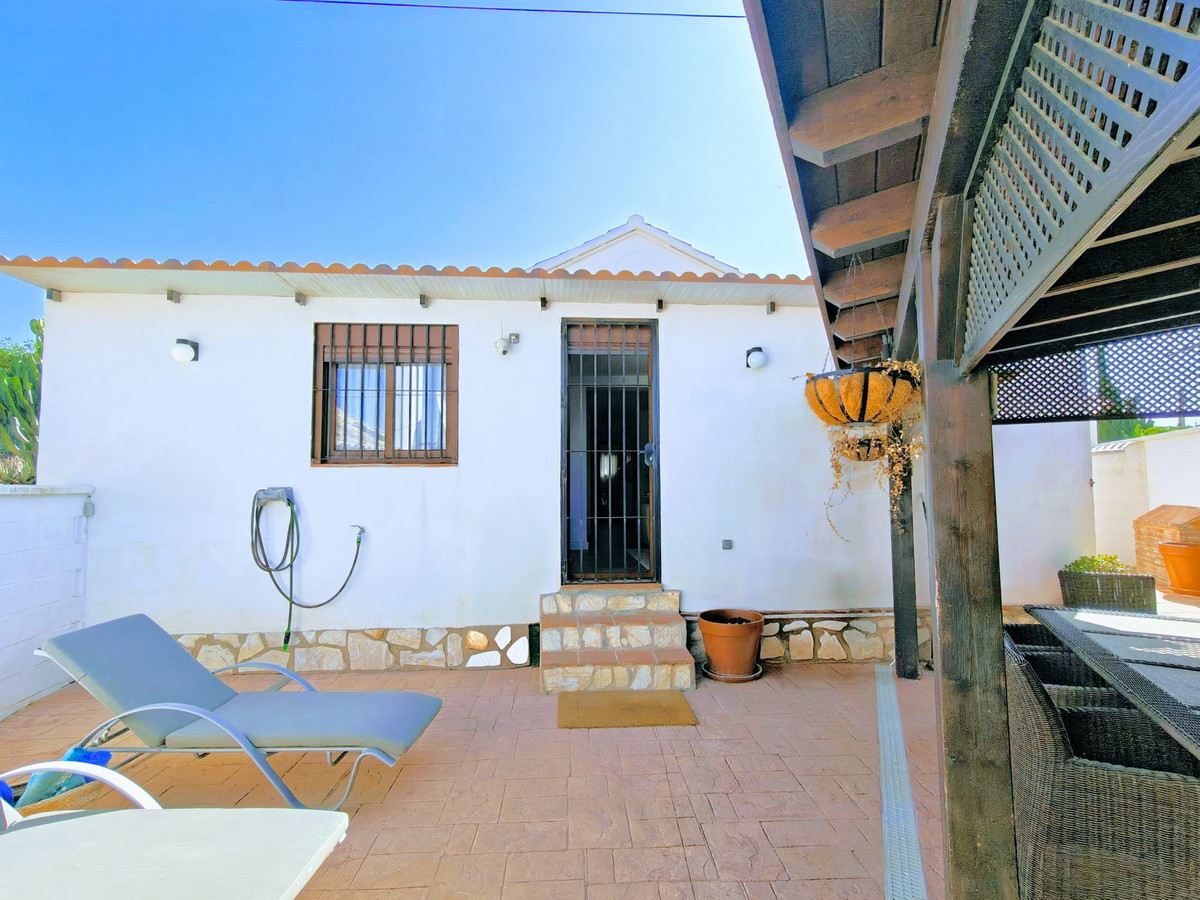 2-bedroom villa for sale in El Faro