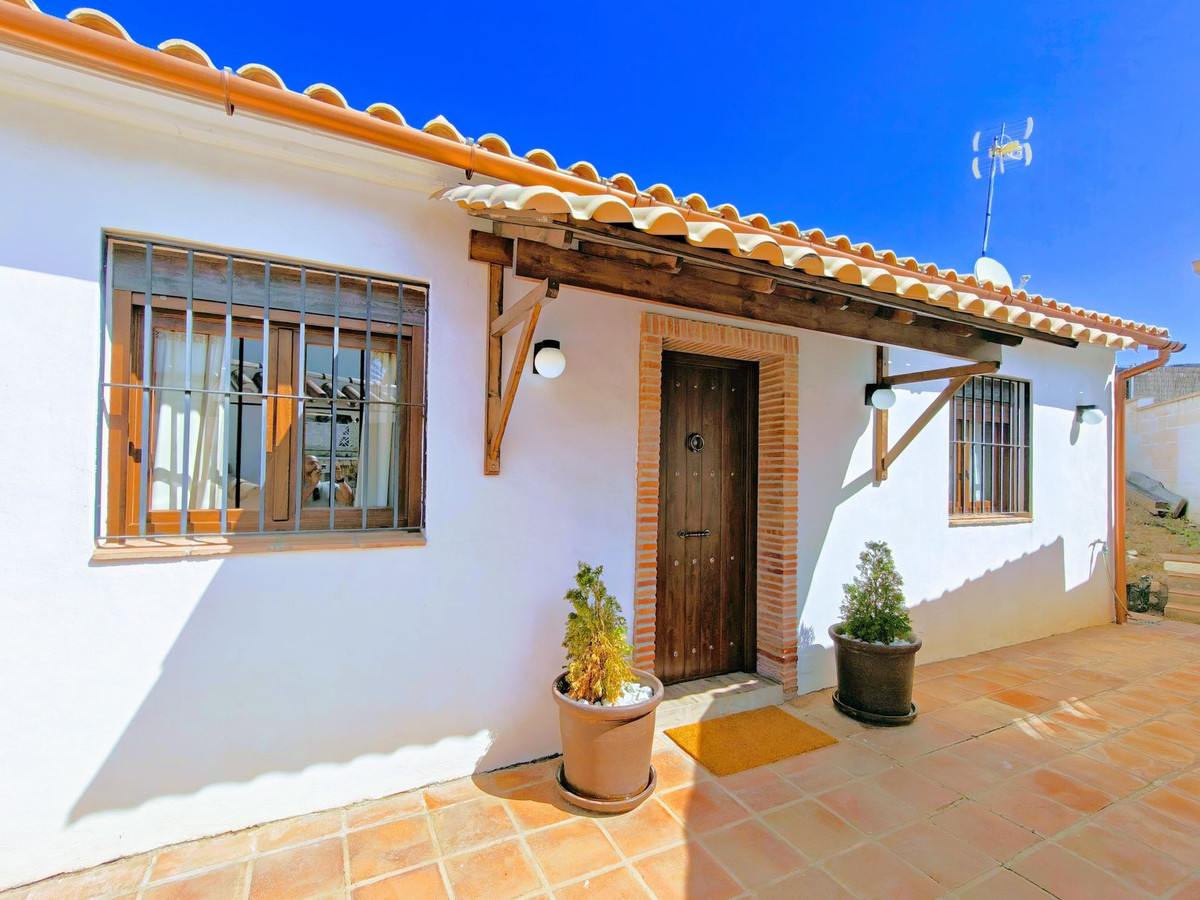 2-bedroom villa for sale in El Faro