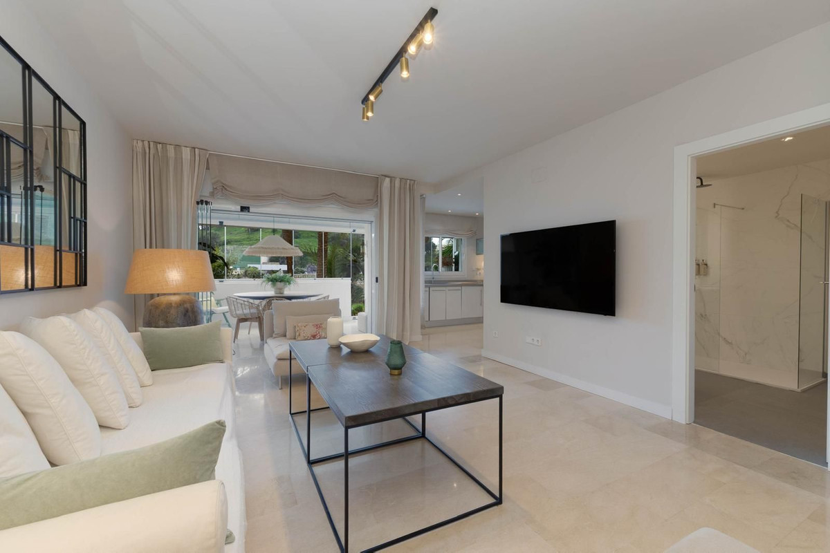 2-bedroom apartment for sale in central Fuengirola