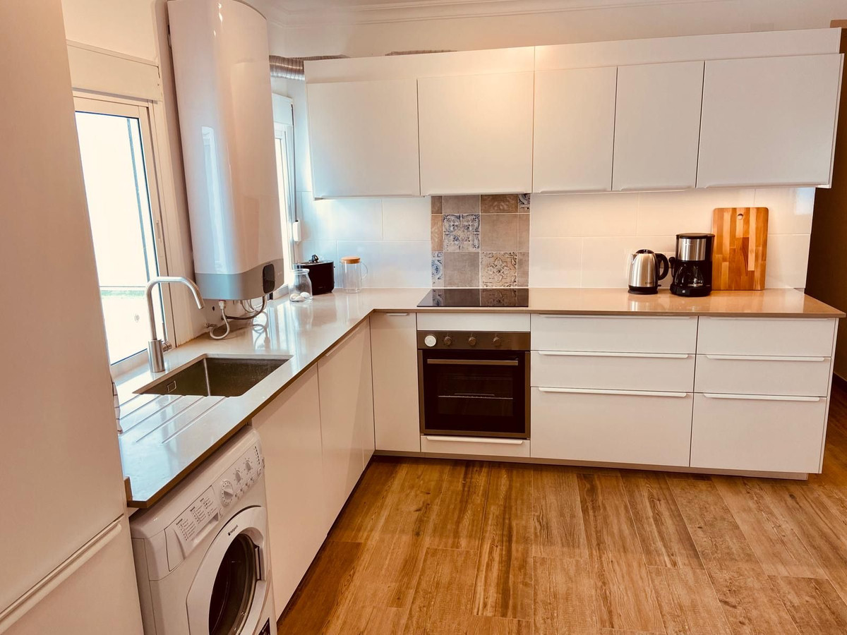 2-bedroom apartment for sale in central Fuengirola