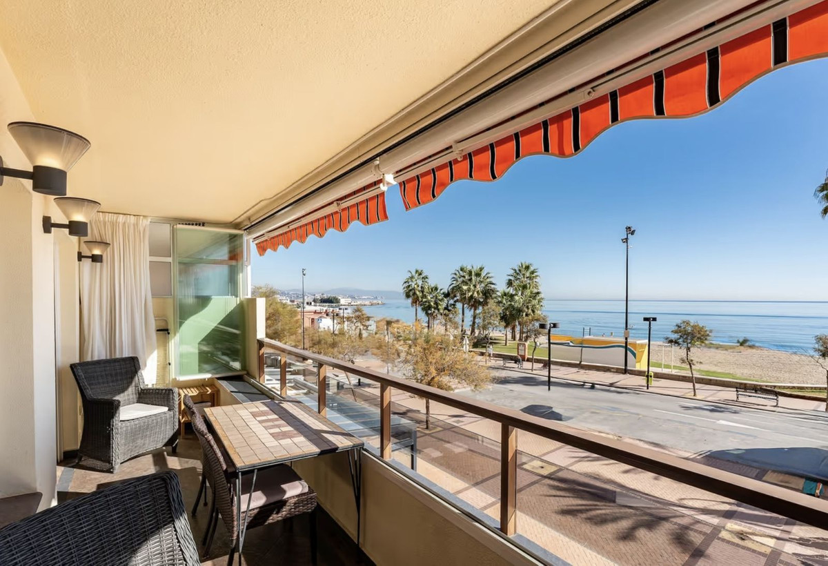 2-bedroom apartment for sale in central Fuengirola