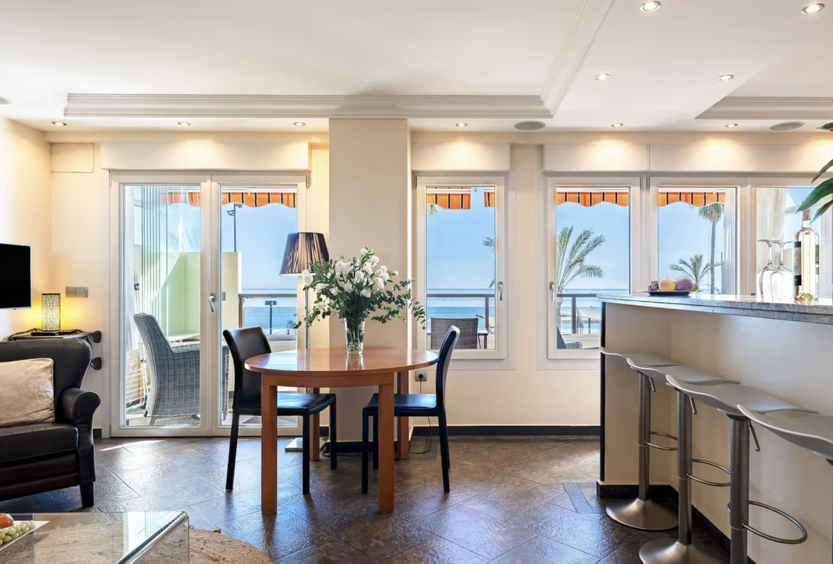 2-bedroom apartment for sale in central Fuengirola