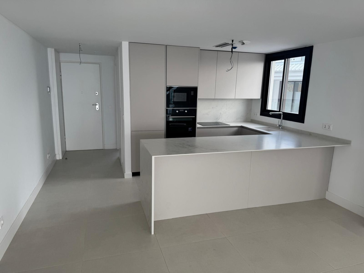 3-bedroom apartment for sale in central Fuengirola