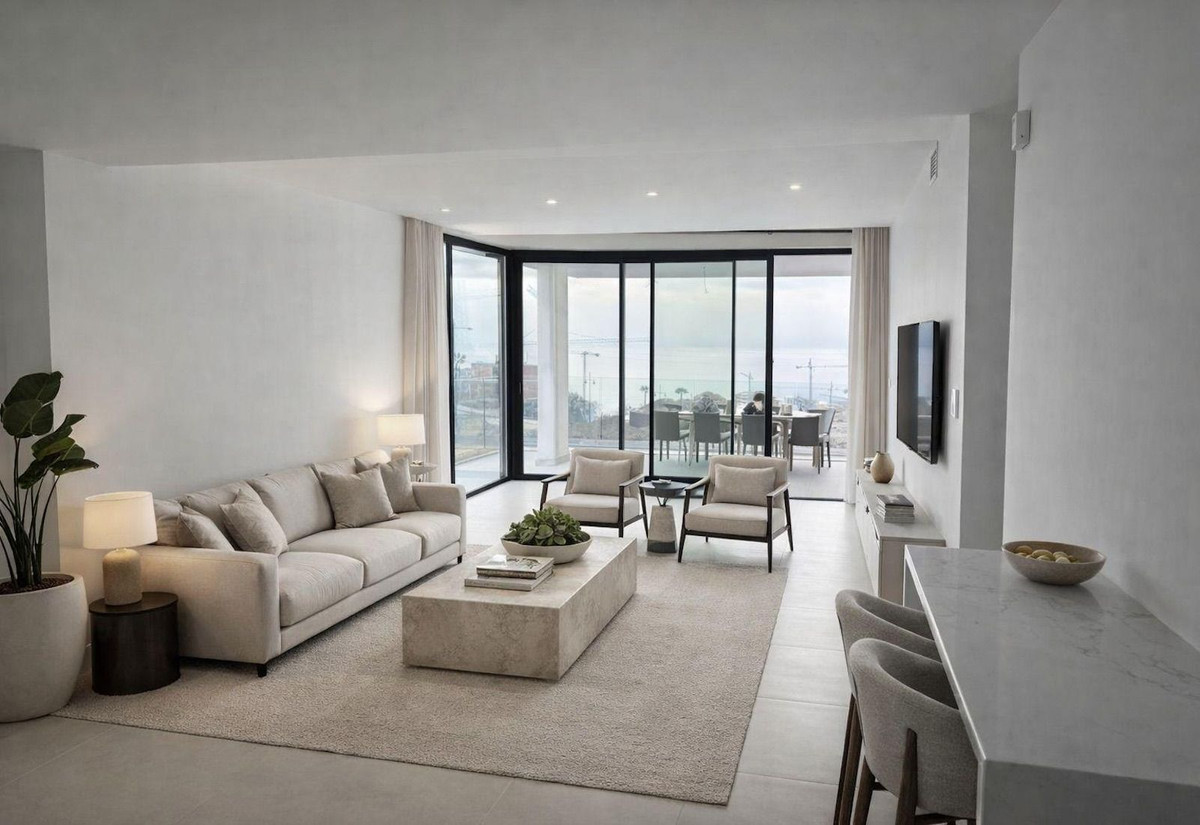 3-bedroom apartment for sale in central Fuengirola
