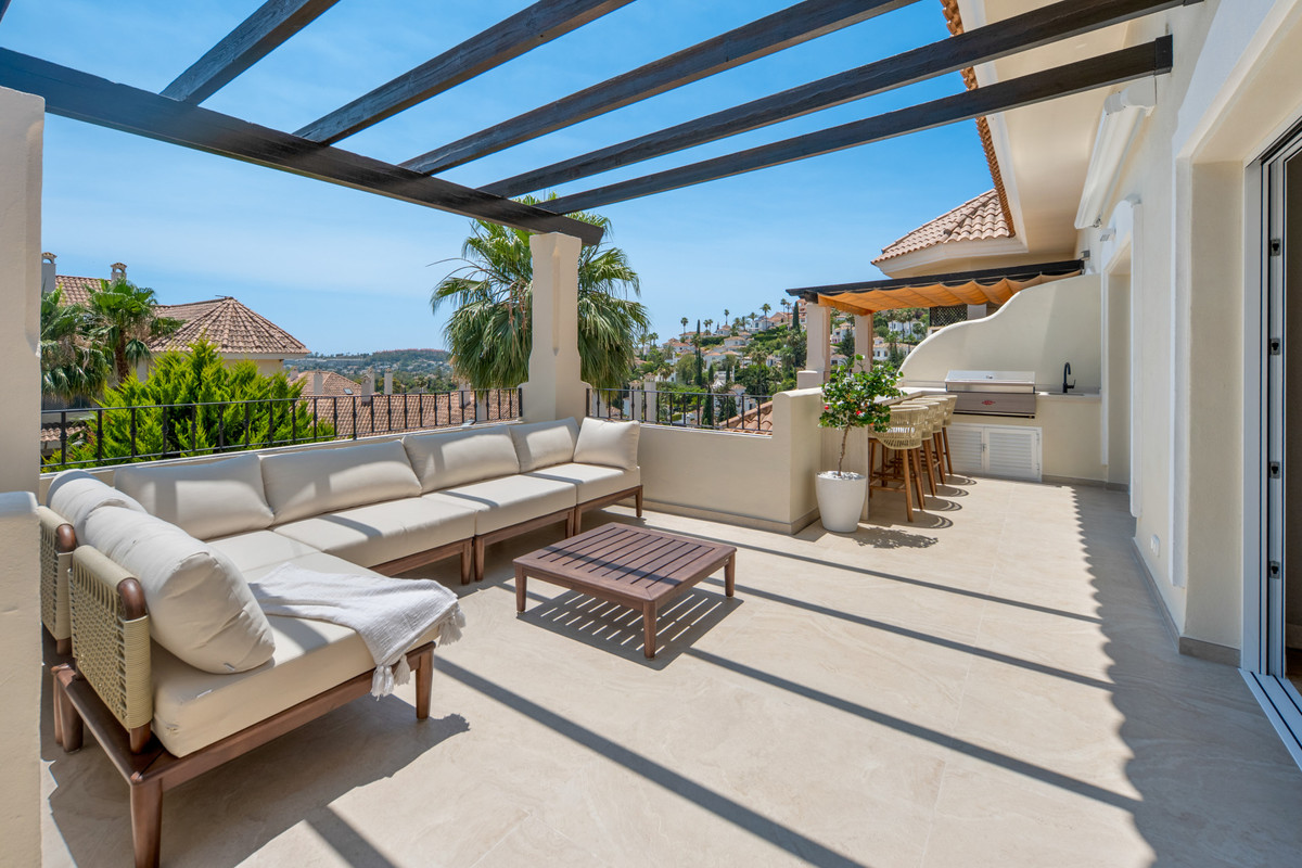 3-bedroom apartment for sale in Nueva Andalucía