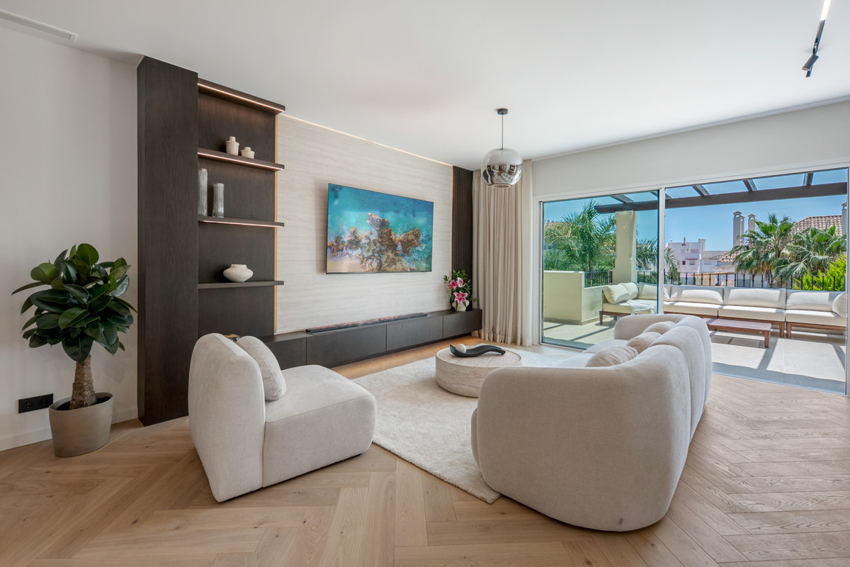 3-bedroom apartment for sale in Nueva Andalucía
