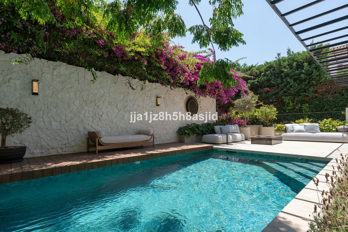 4-bedroom villa for sale on the Golden Mile