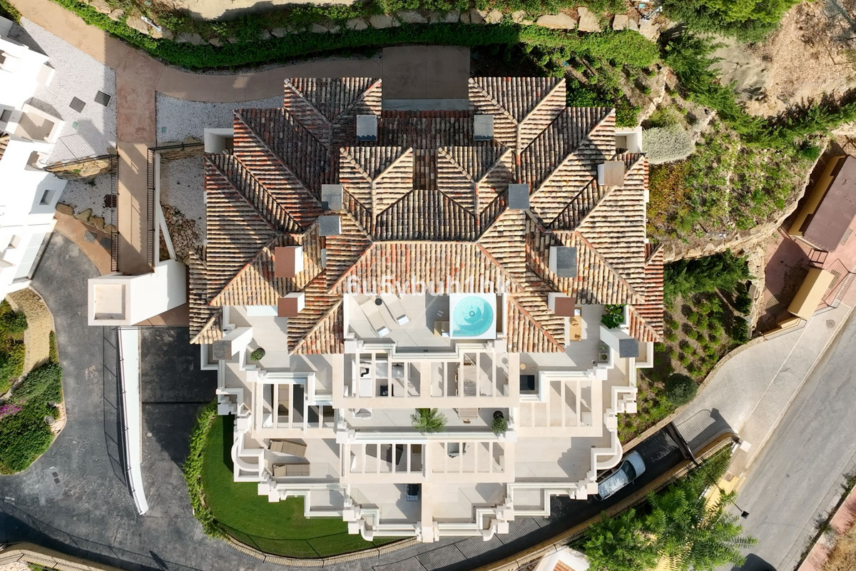 3-bedroom apartment for sale in Nueva Andalucía