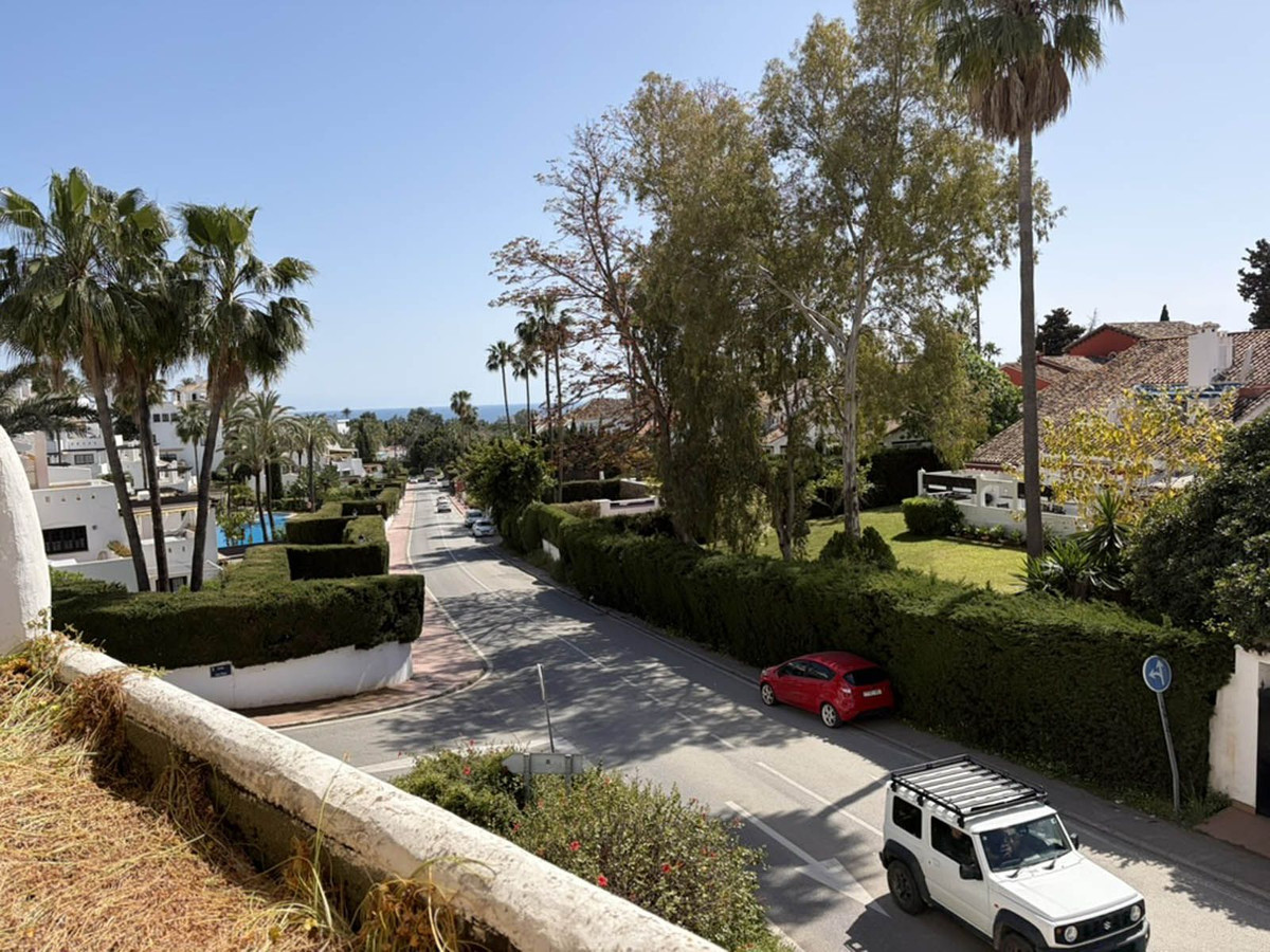 2-bedroom apartment for sale in Nueva Andalucía