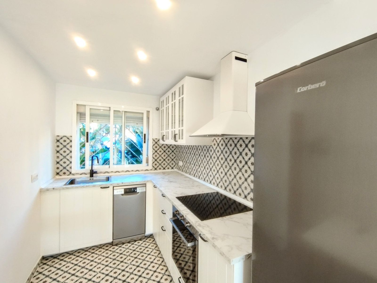 2-bedroom apartment for sale in Calahonda