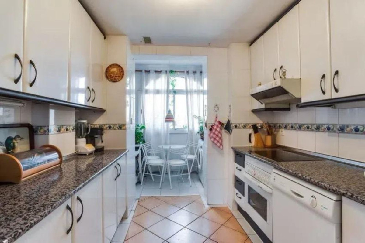 4-bedroom apartment for sale in central Marbella
