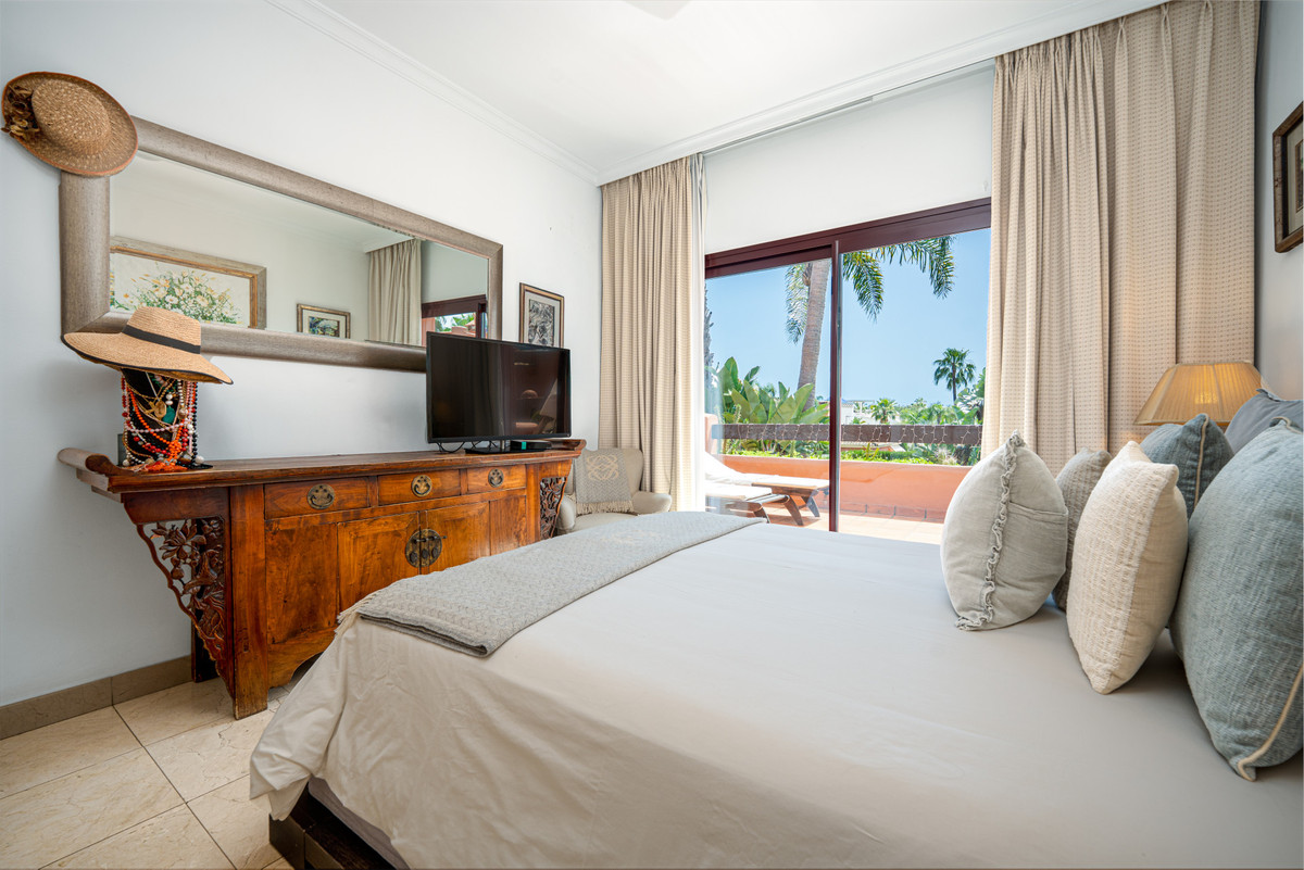 5-bedroom property for sale in central Marbella
