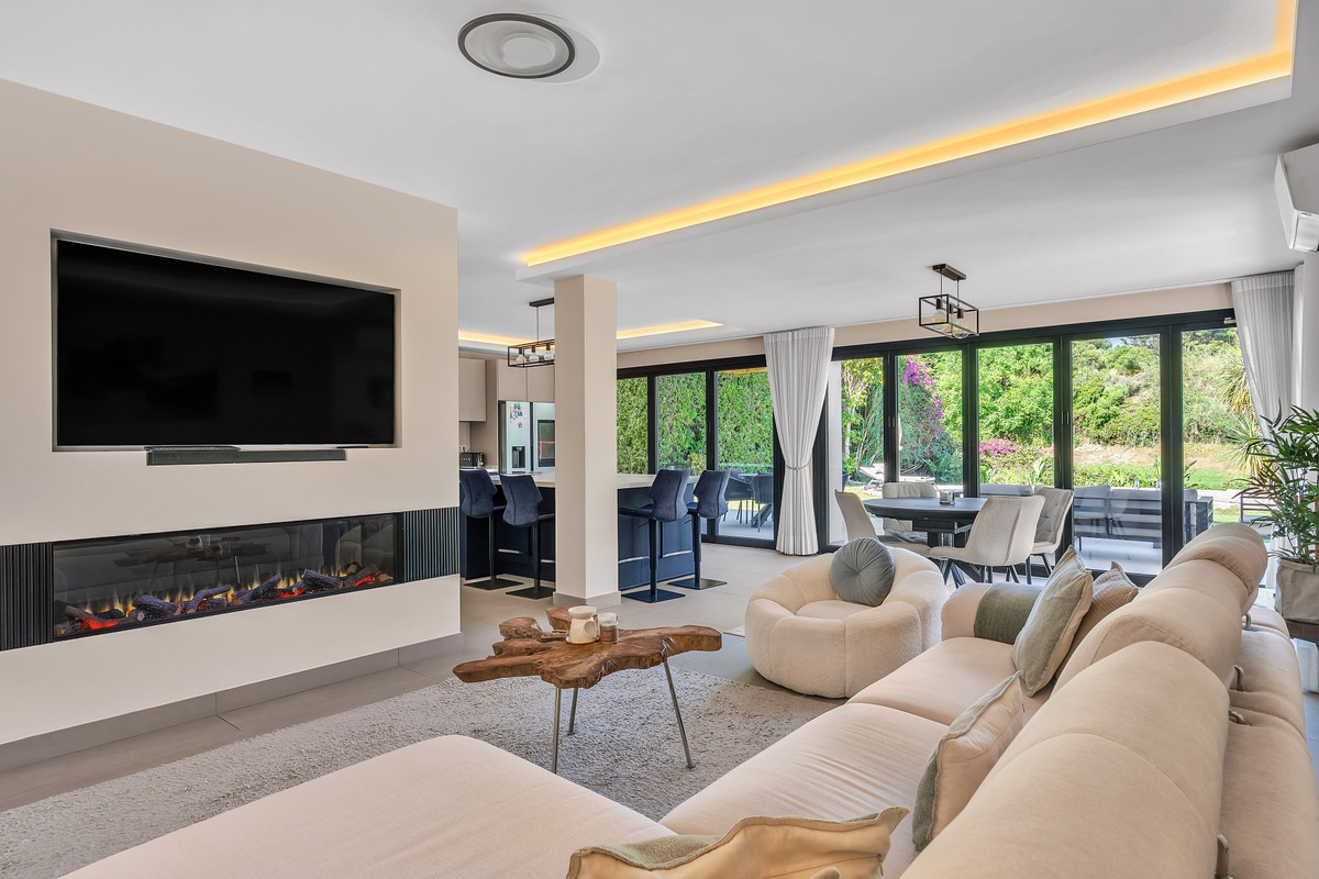 4-bedroom villa for sale in Guadalmina Alta