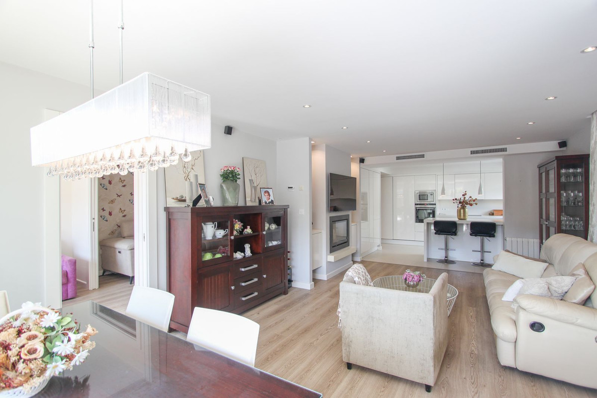 3-bedroom apartment for sale in Guadalmina Alta