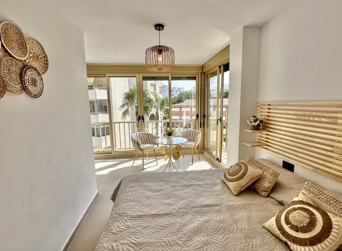 2-bedroom apartment for sale in central Fuengirola