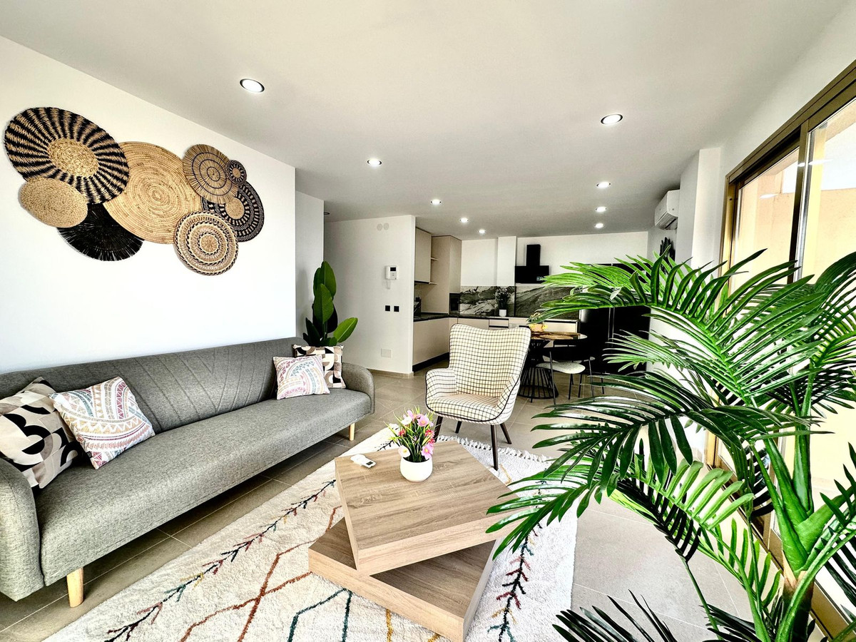 2-bedroom apartment for sale in central Fuengirola