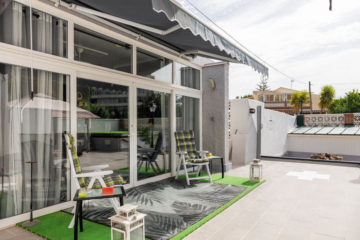 2-bedroom villa for sale in Torreblanca