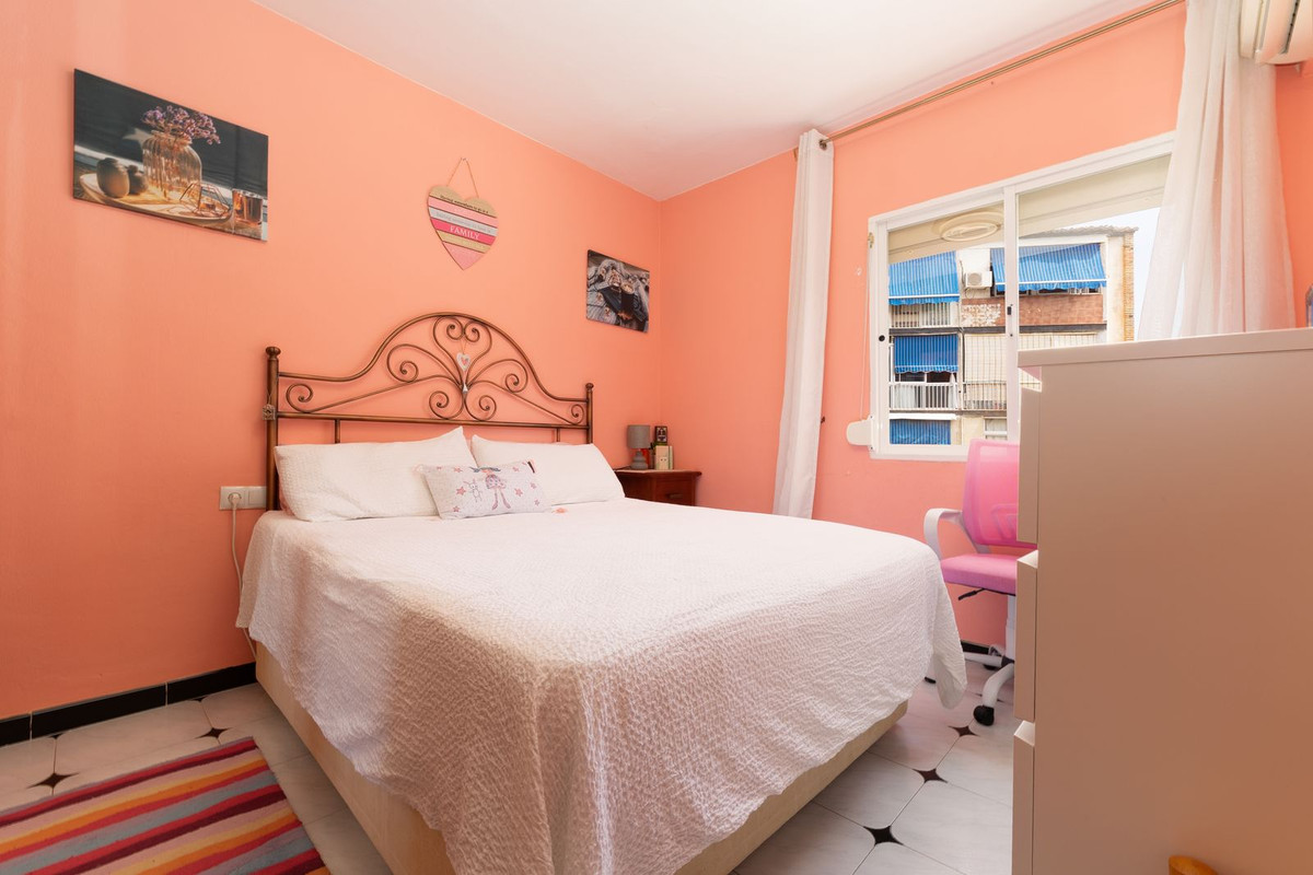 2-bedroom apartment for sale in central Fuengirola