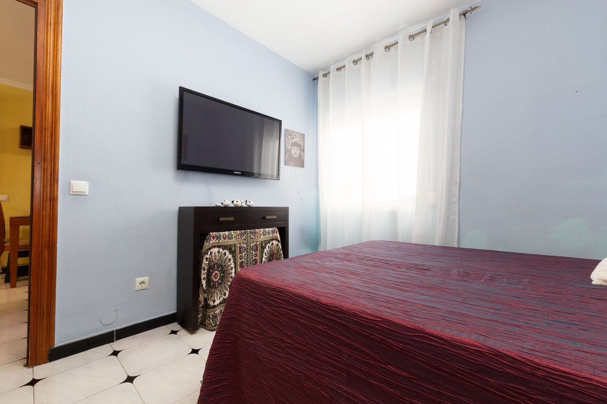 2-bedroom apartment for sale in central Fuengirola