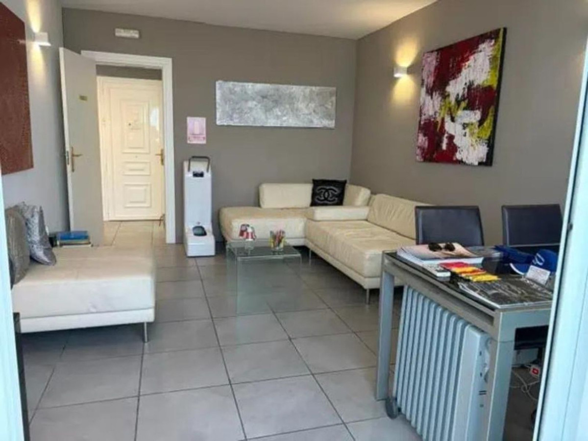 1-bedroom apartment for sale in central Marbella