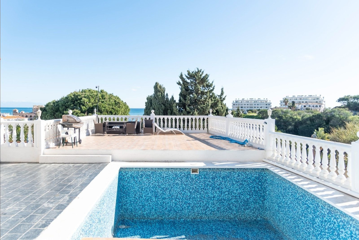 7-bedroom villa for sale in Mijas Costa